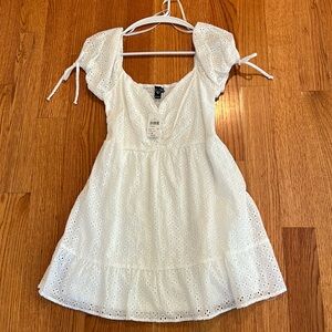 Windsor White Eyelet Dress NWT Medium